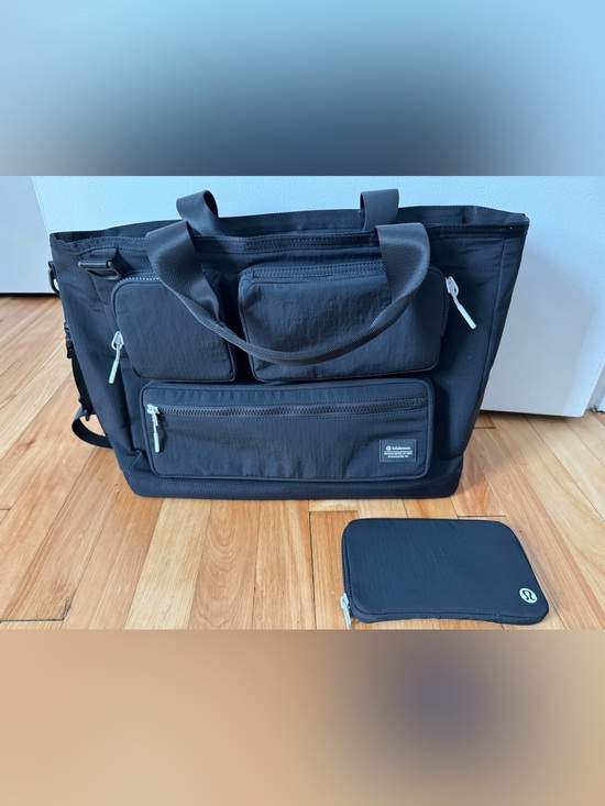 lululemon athletica Accessories - BNWOT lululemon Black multi pocket Laptop Tote with convertible wallet